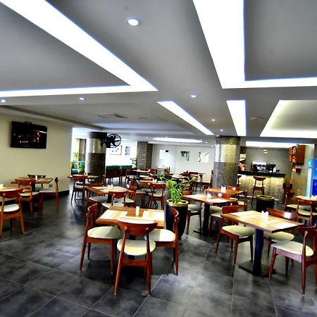 Victoria Mews Hotel Kampala Dış mekan fotoğraf