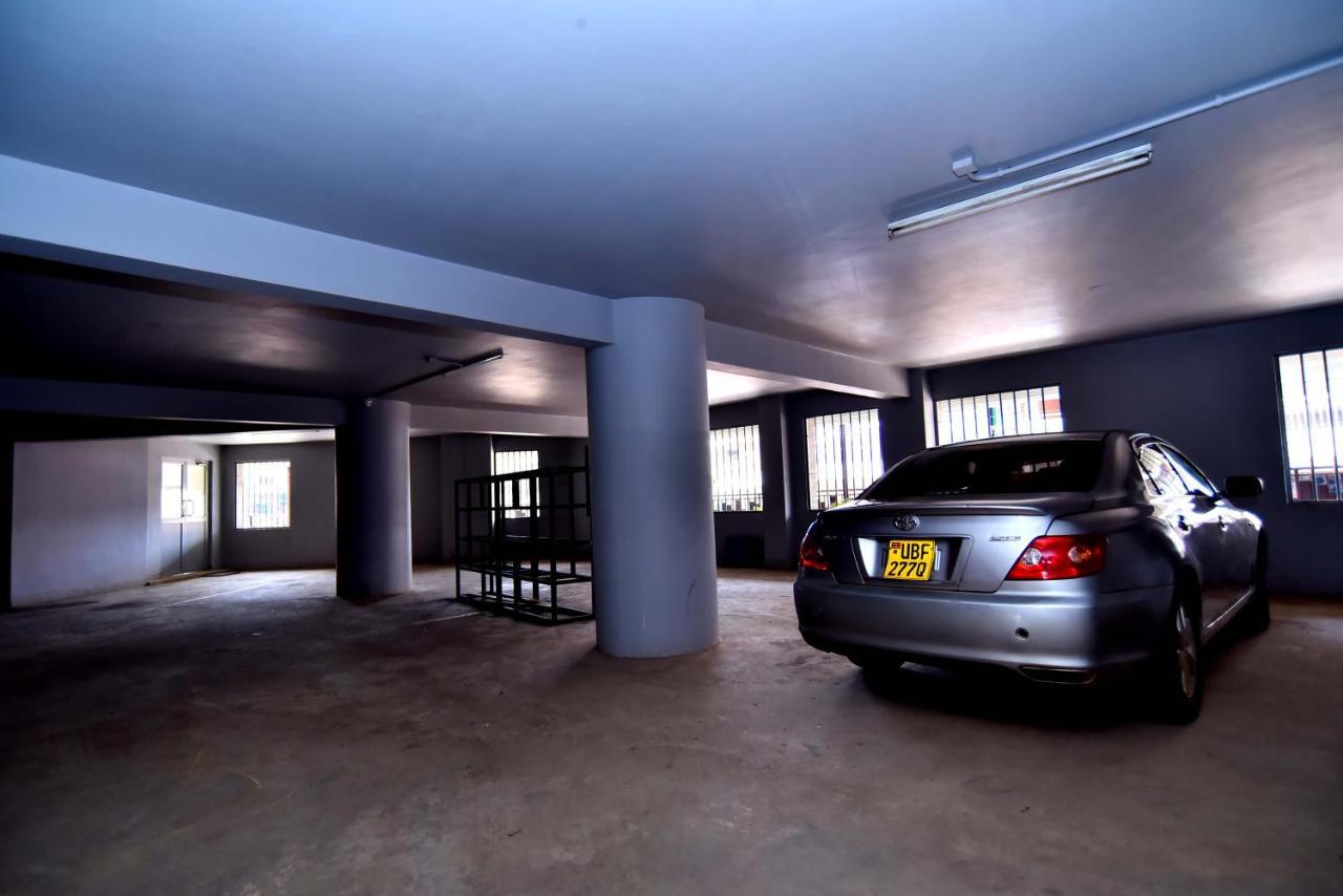Victoria Mews Hotel Kampala Dış mekan fotoğraf